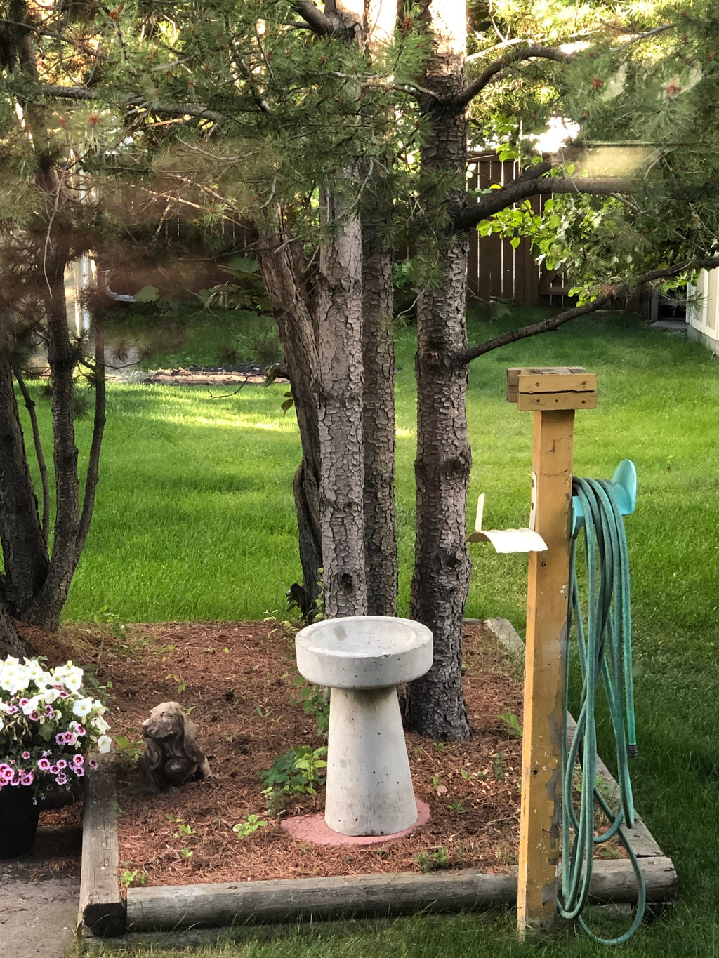 Summer Stone Bird Bath